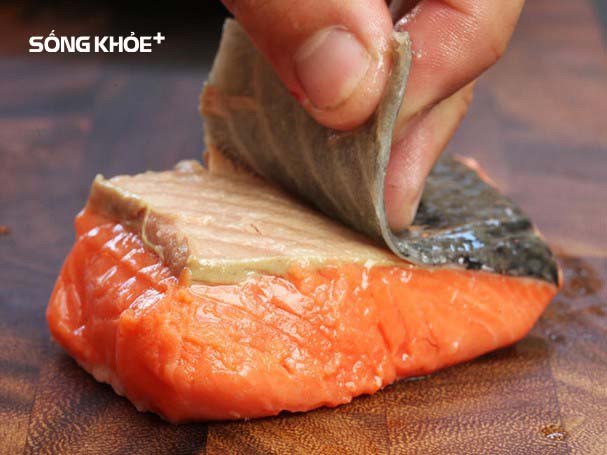 Mặt tối của cá hồi đối với sức khỏe ít ai biết đến